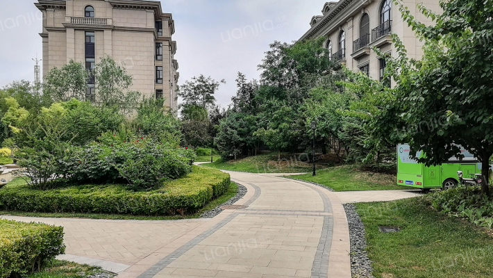 兴创屹墅外景图