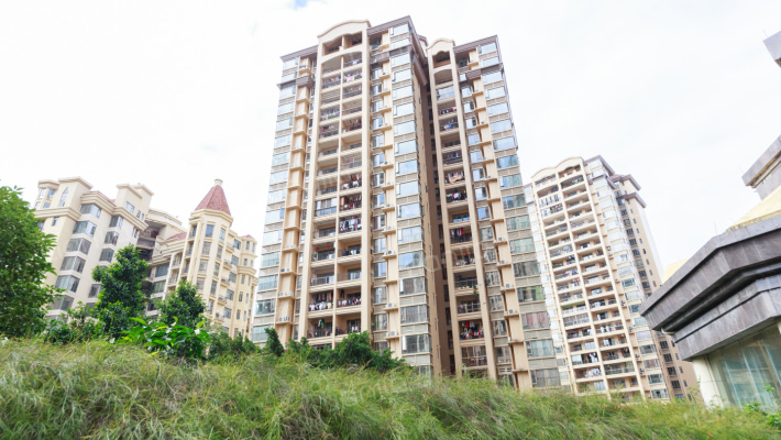 翡翠绿洲湖绣苑外景图