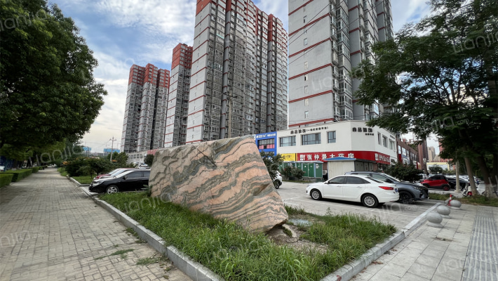 富華名门小区外景图