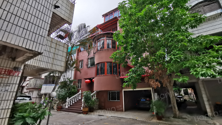 富怡别墅小区外景图