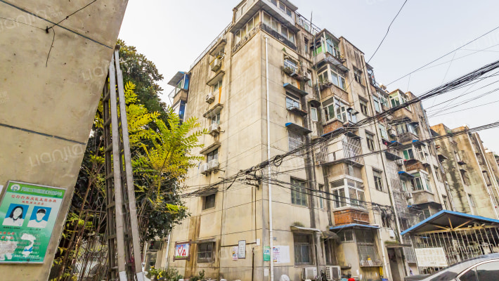 安庆路122号外景图