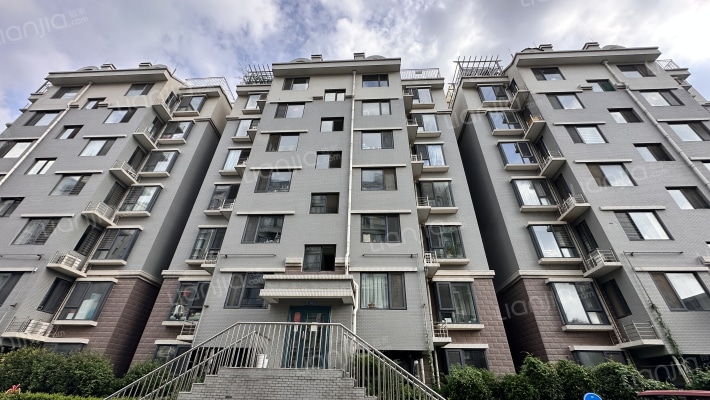 东山雅郡外景图