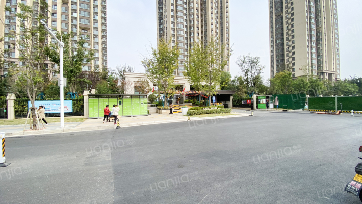 万科城嘉兰苑外景图