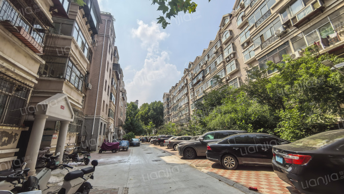 宏丰苑小区外景图