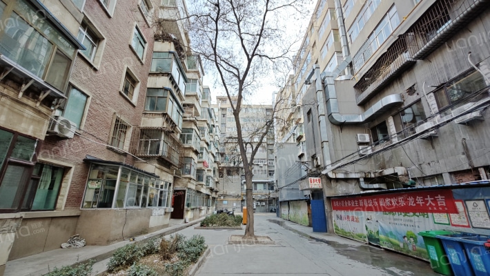 甘肃省国防公办家属院外景图