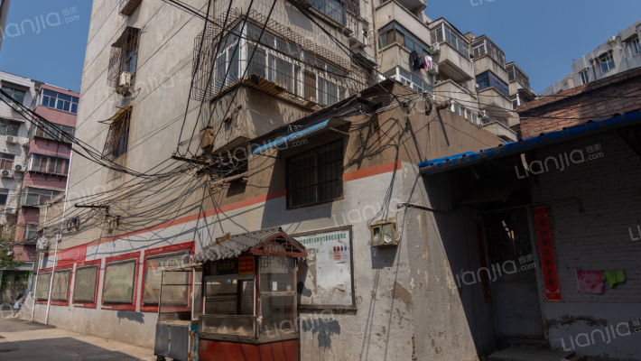南太平街综合楼外景图
