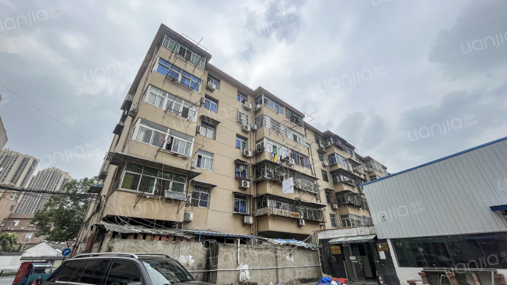 张洼路64号外景图