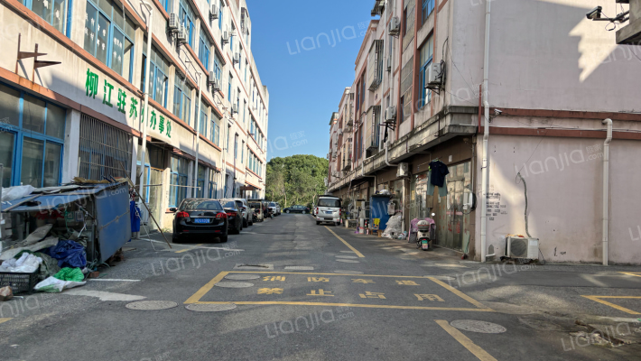 凤凰大道27号外景图