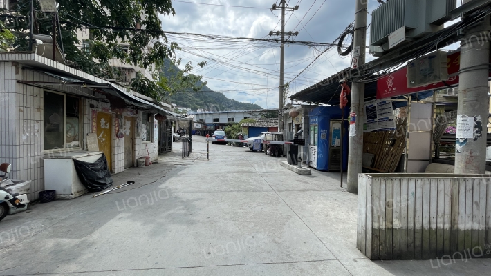 富源小区外景图