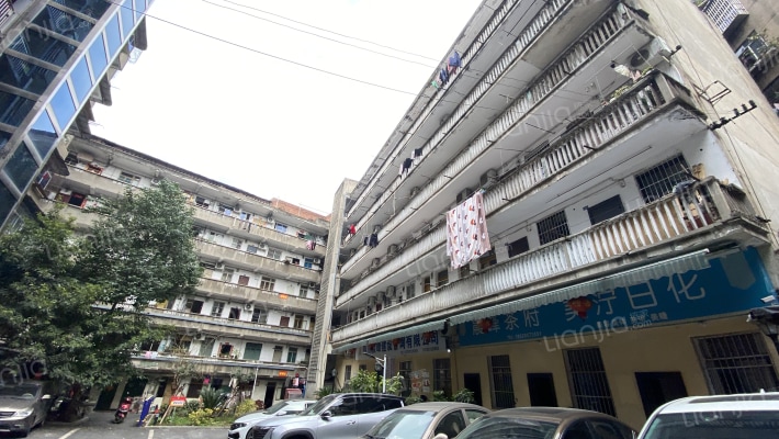 安象街124号轻机厂宿舍外景图