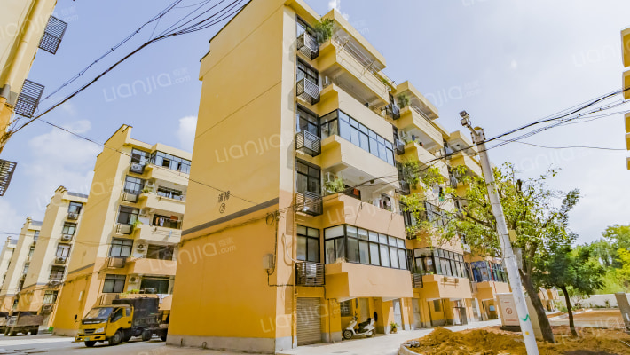 浦棉宿舍外景图