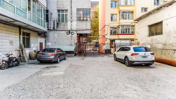 经纬大厦外景图