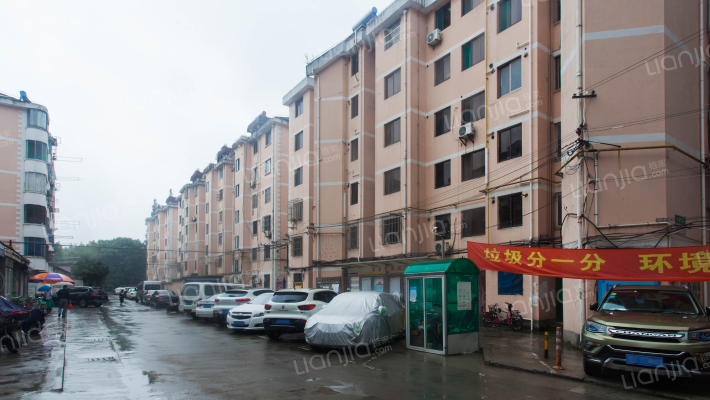 水闸小区外景图