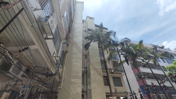 金日大厦外景图