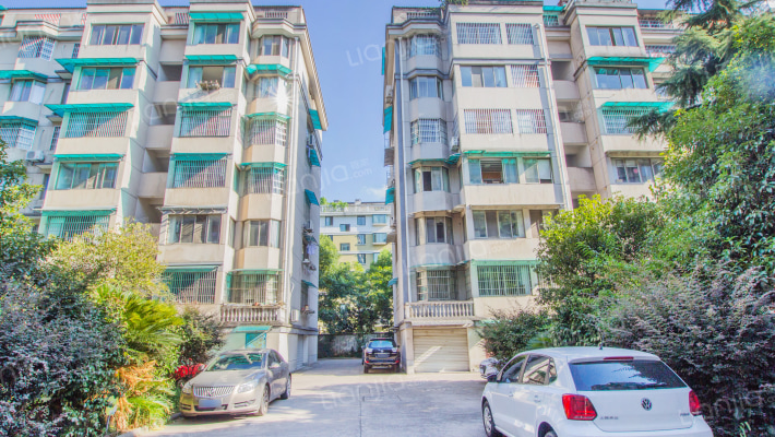 皇后苑小区外景图