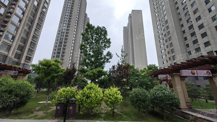 龙瑞苑小区外景图