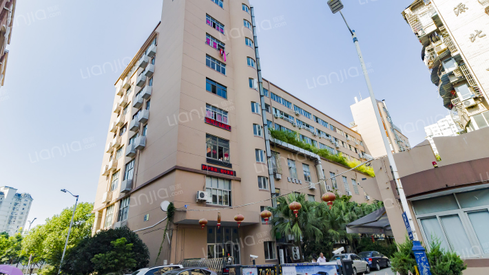 康源大楼外景图