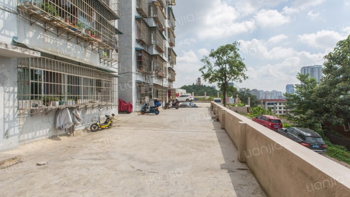 山语馨苑外景图