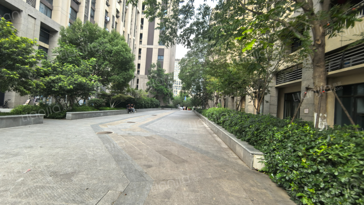 富华大厦外景图