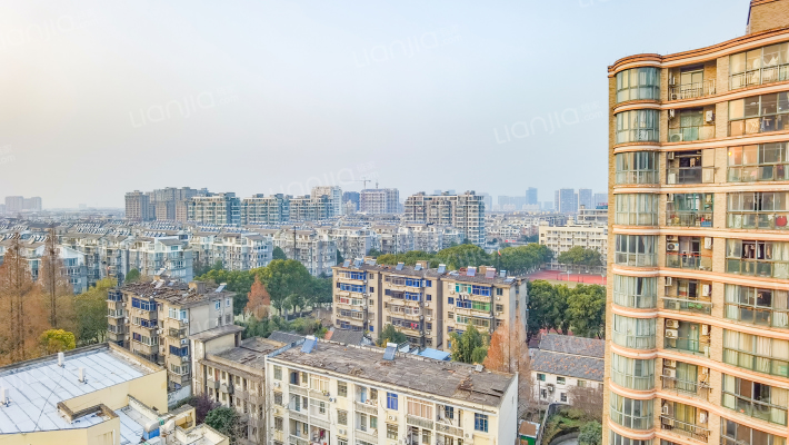 滨水广场外景图