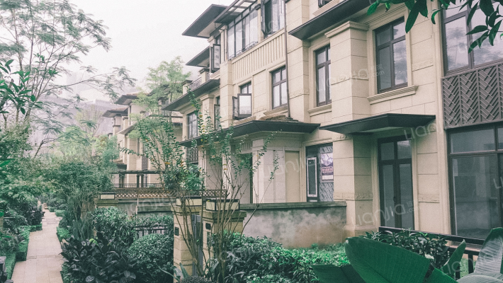 华侨城天澜美墅外景图