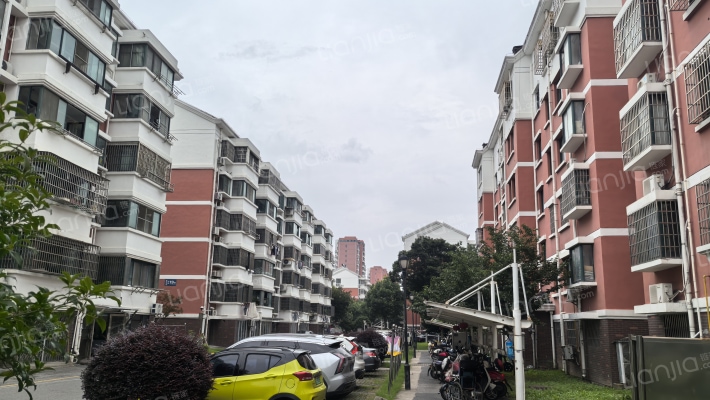 漕湖花园六区外景图