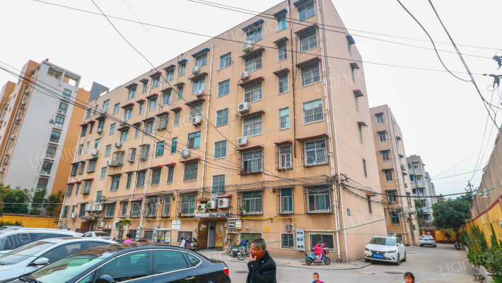 万里市政家属院外景图