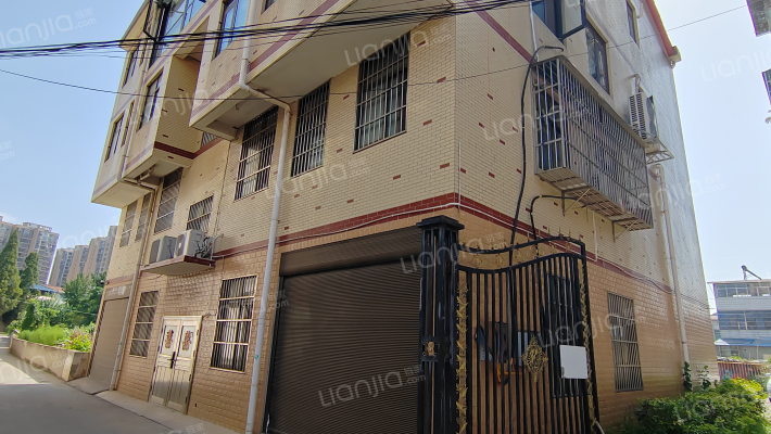 刘家湾村六组外景图