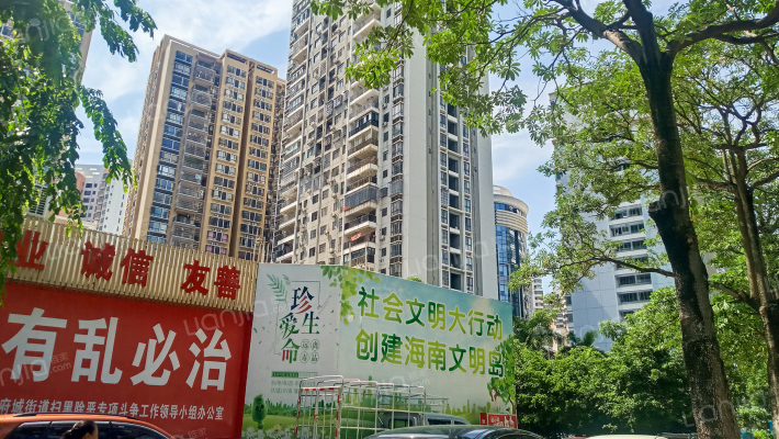 宜家广场外景图