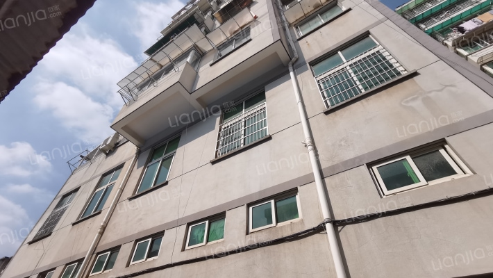 金衡公寓外景图