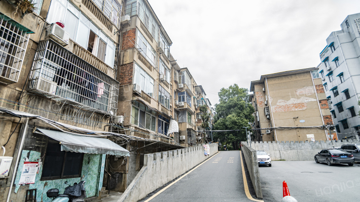 湖南省中医附一医院宿舍外景图