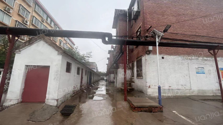 洪山八场外景图