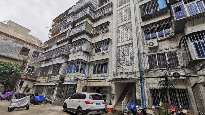 省医药宿舍小区外景图