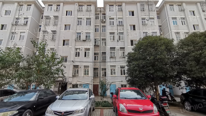 汇龙学生公寓外景图