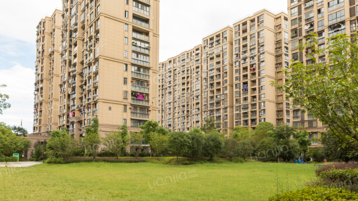 华城书香美地外景图