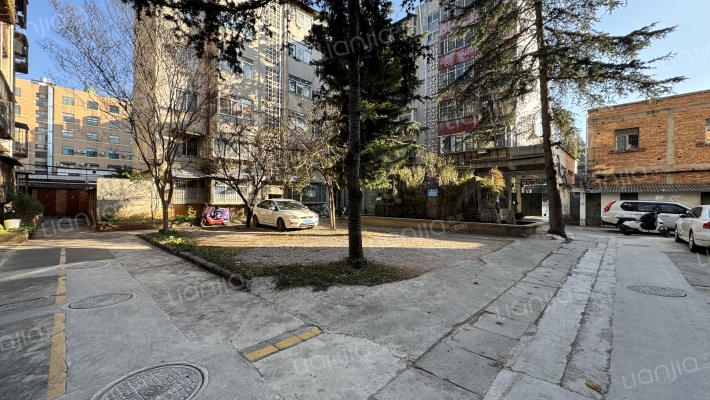 鼓楼路128号外景图