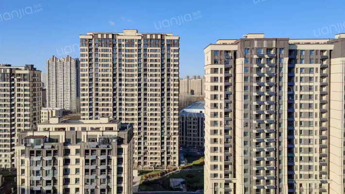 孔雀城运河九里外景图