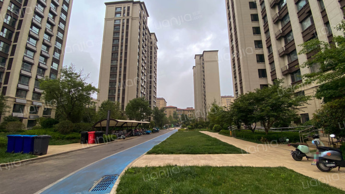 北大学府外景图