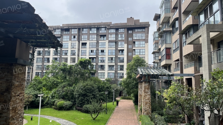 闲山悦六区外景图