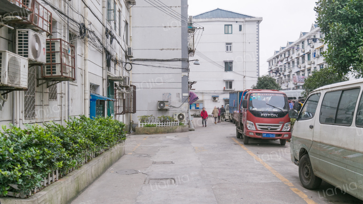 控江新村外景图