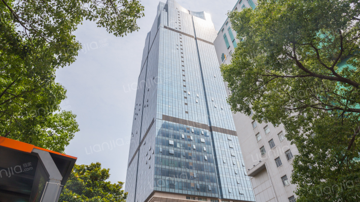 环球大厦外景图