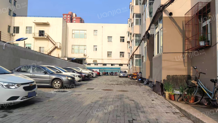 区政府旧楼外景图