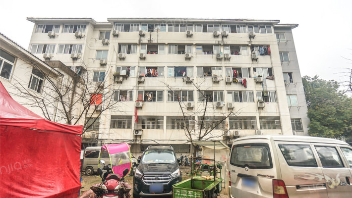 郭巷集宿公寓外景图