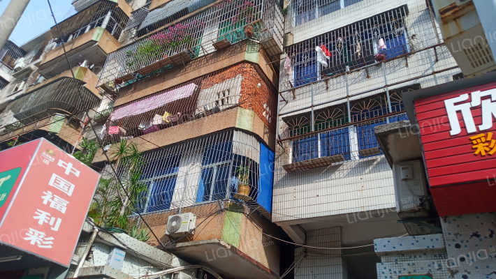 海艺小区外景图