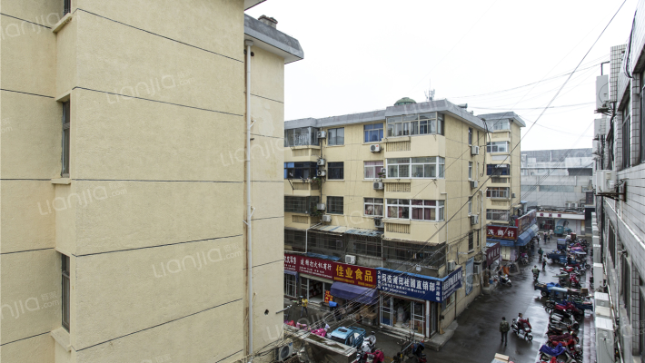 盐城招商场小区外景图