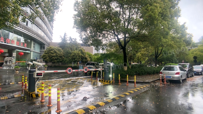 先锋科技大厦外景图