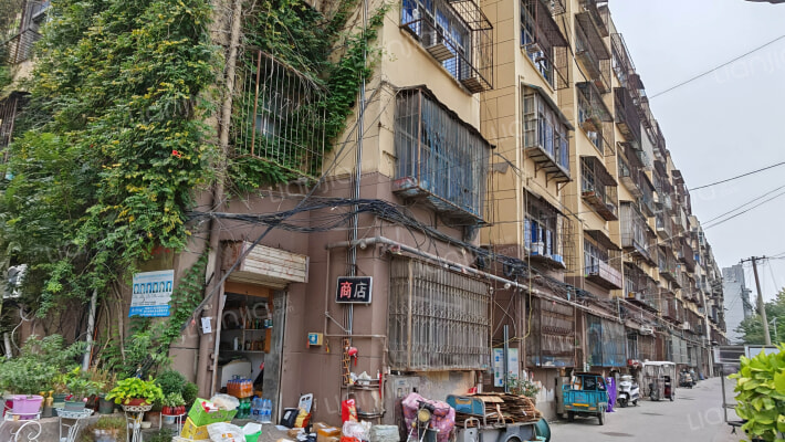 板材小区外景图