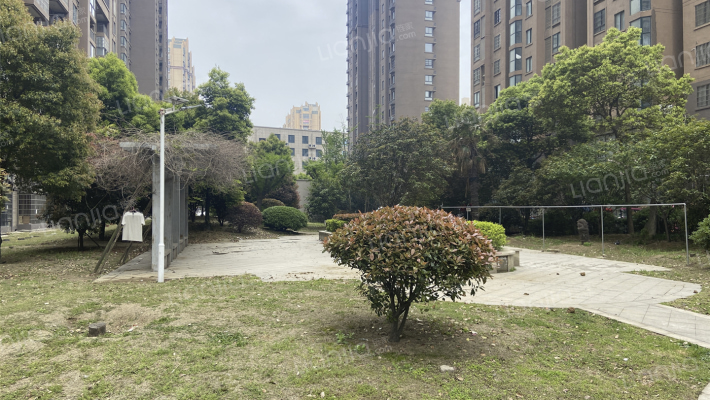 东方明珠外景图