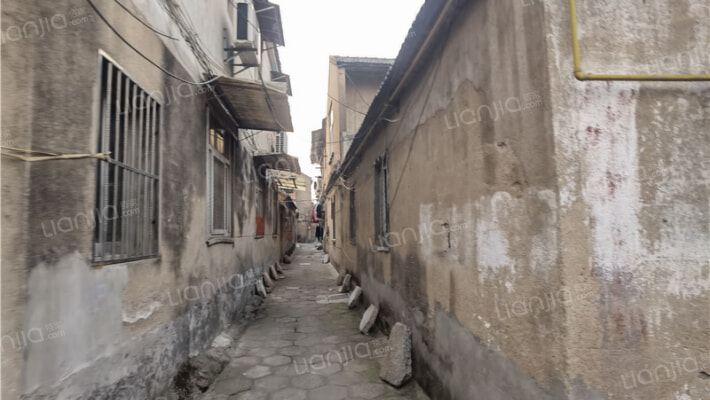 船厂宿舍外景图