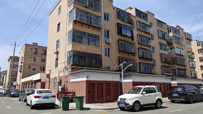 西关中和街外景图